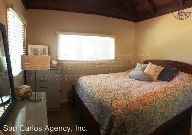Building Photo - 2 br, 1 bath House - Casanova 5 SE 12th
