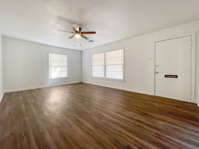 Foto del edificio - 3812 Pine Ave