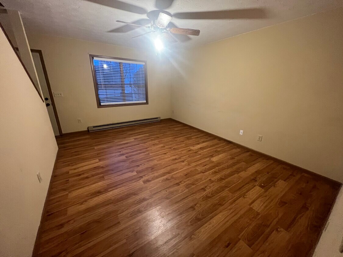 1530 Hawk Cir Unit C, Troy, OH 45373 Apartments in Troy, OH