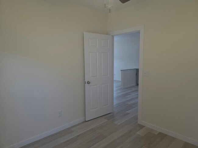 Foto del edificio - 119 Pine Island Dr
