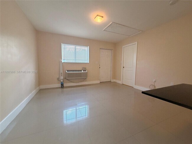 Foto del edificio - 15337 SW 62nd Ter