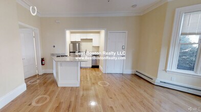 Building Photo - 65 Walden St