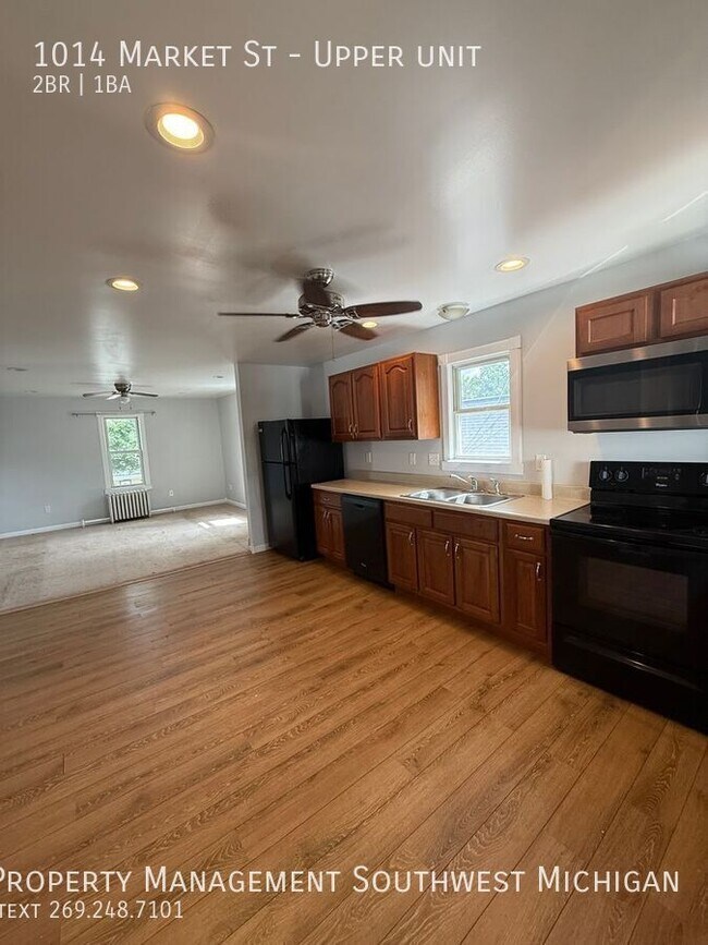 Building Photo - 1014 Market St