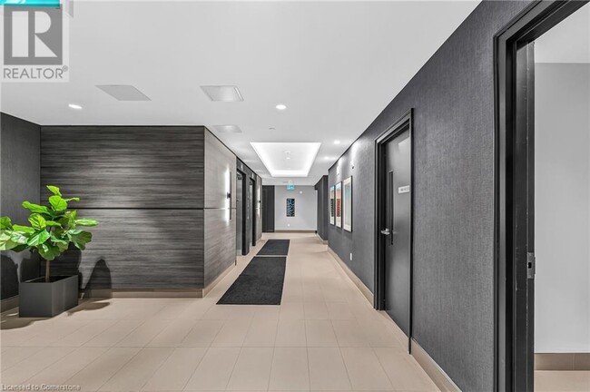 Photo du bâtiment - 460 Gordon Krantz Ave