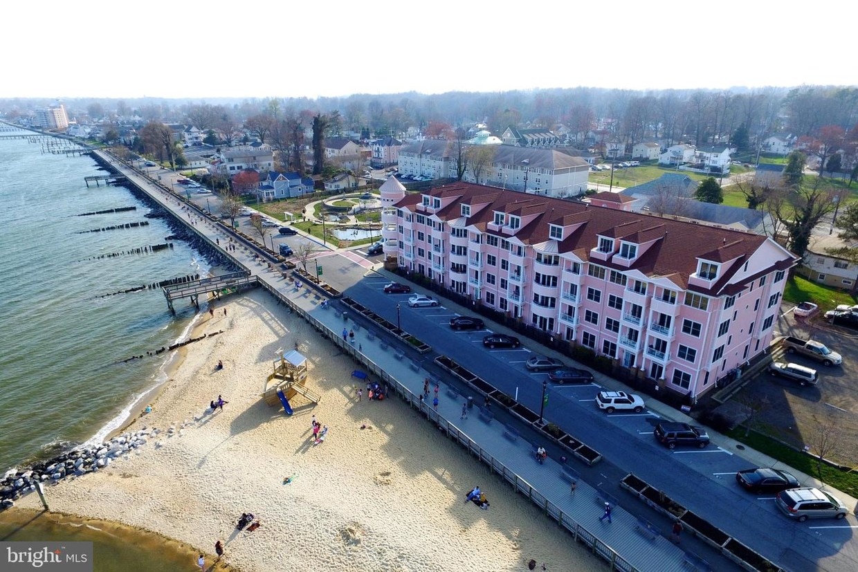 8501 Bayside Rd Unit 602, Chesapeake Beach, MD 20732 Room for Rent in