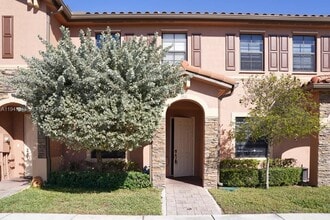 Building Photo - 3511 W 89th Pl