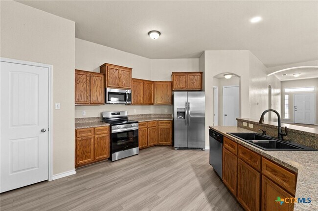 Foto del edificio - 2707 Montague County Dr