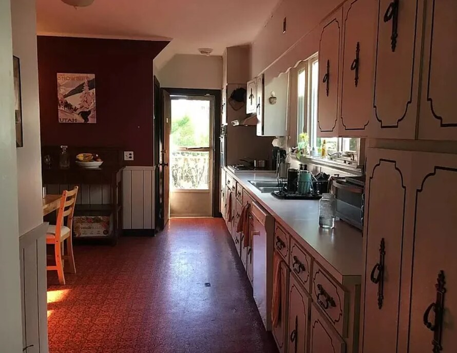 Foto principal - 248 Powder House Blvd