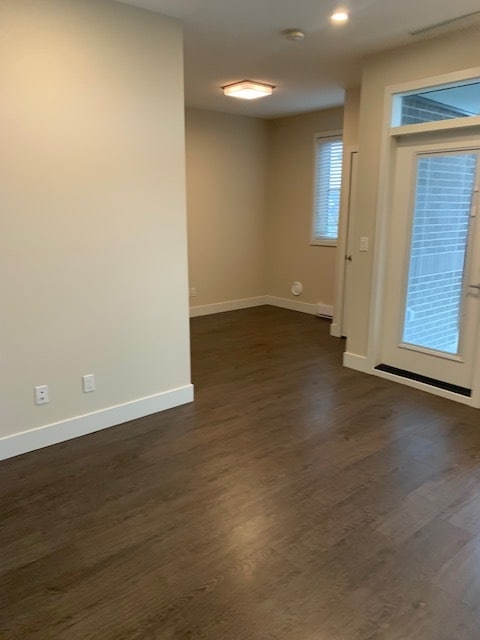 Photo du bâtiment - 45513-45513 Market Way