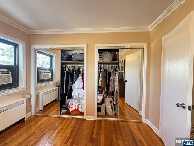 Foto del edificio - 3091 Edwin Ave