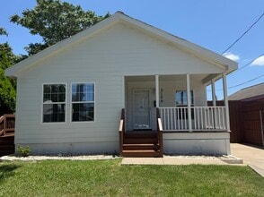 Building Photo - 3104 Pastor St