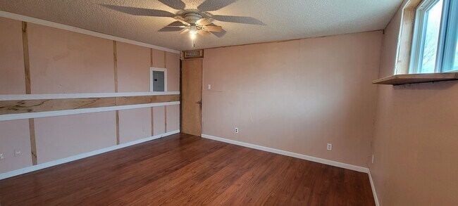 Building Photo - 730 3rd Ave