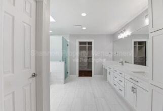 Building Photo - 2019 Brimberry St