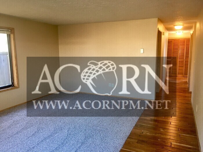 Building Photo - 2397 Ironwood St