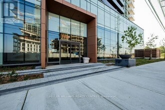 Building Photo - 7895 Jane St