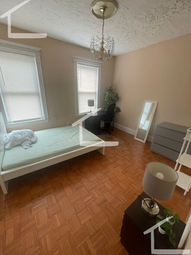 Foto principal - Nicely renovated 3 bed unit in Cambridge a...