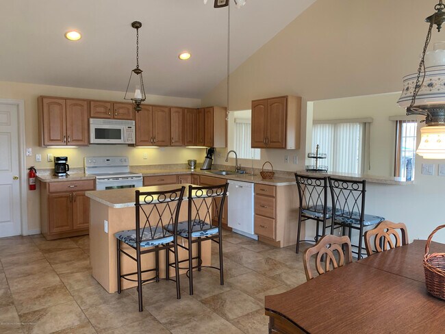 Building Photo - 3416 Maritime Dr