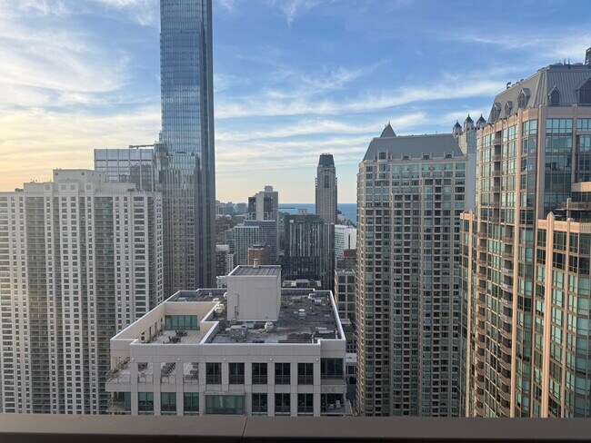 Foto del edificio - 10 E Ontario St