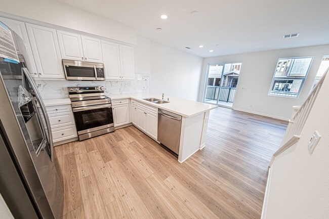 Building Photo - Brand New 3 Bedroom