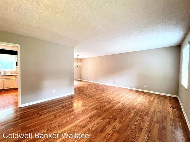 Building Photo - 4 br, 3 bath House - 8915 Ripon Circle