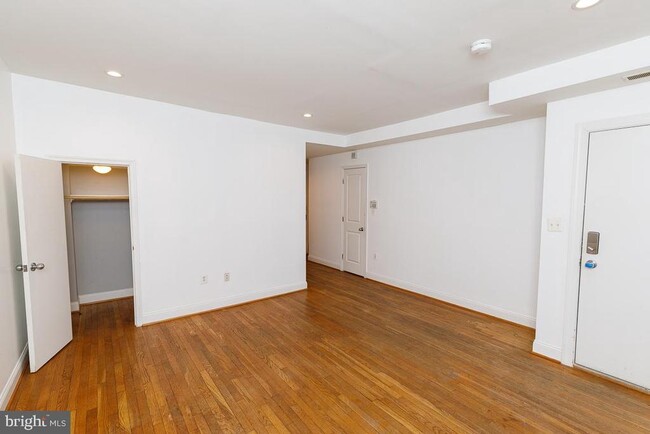 Foto del edificio - 412 Evarts St NE