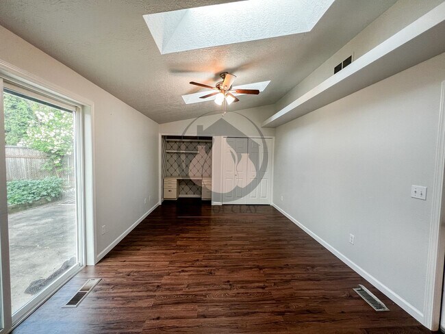 Foto del edificio - Single Level West Salem Home