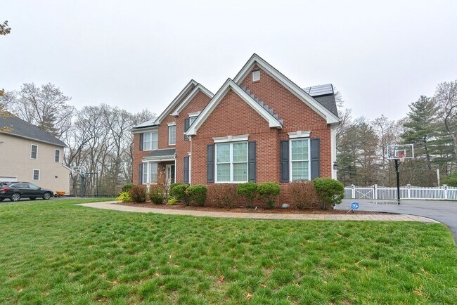 Building Photo - 33 Anderson Way
