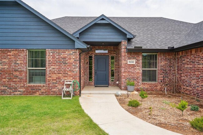 Building Photo - 104740 Pimlico Pass