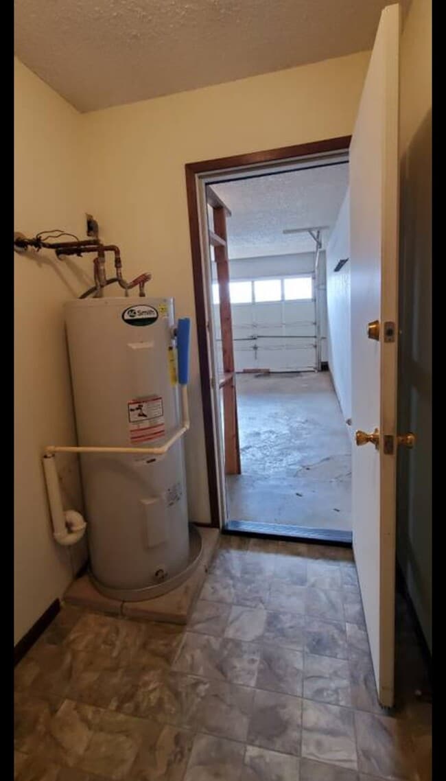 Foto del edificio - 5112 Shadylane Dr