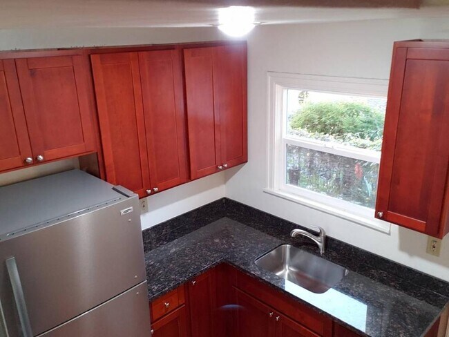 Foto del edificio - 2924 Schyler St