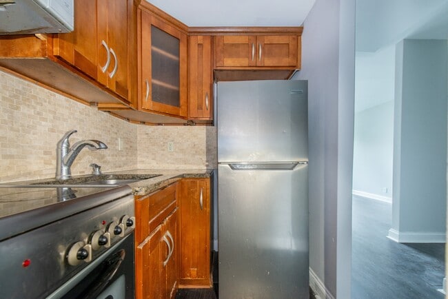 Foto del edificio - 60 Parkway Dr