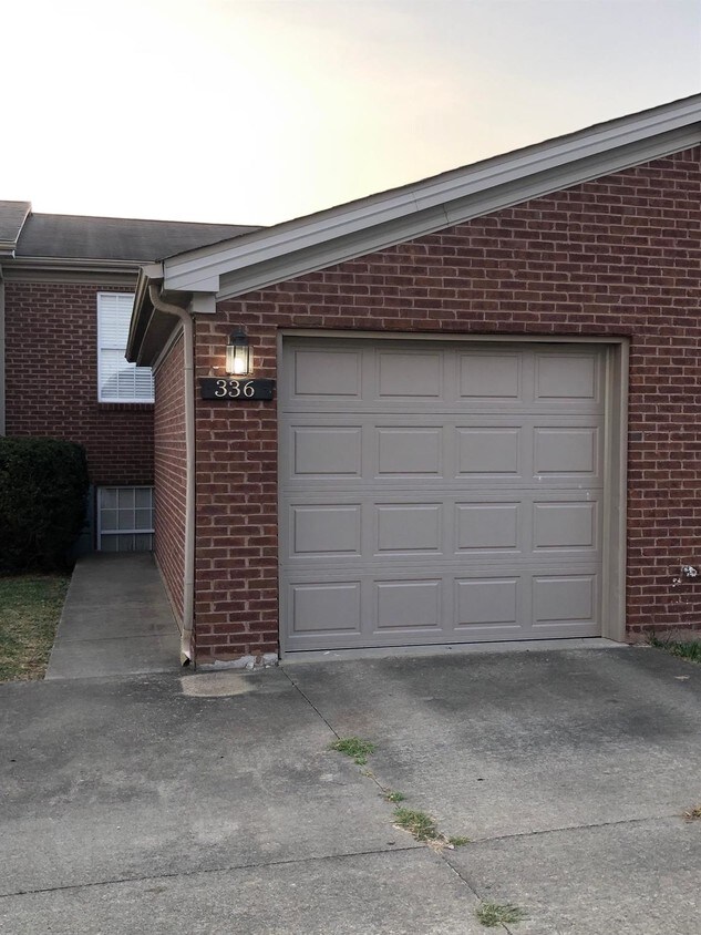 336 Platt Dr, Nicholasville, KY 40356 Townhome Rentals in
