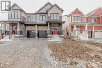 Building Photo - 10 Sunflower Cres