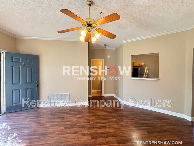 Foto del edificio - 8512 Farmington Blvd