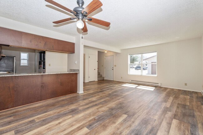 Building Photo - Updated 3-Bedroom Home in Downtown Loveland