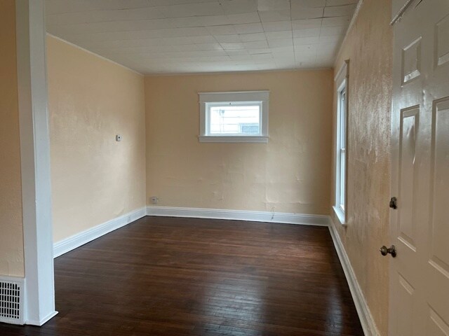 Foto del edificio - 1131 E Bowman St