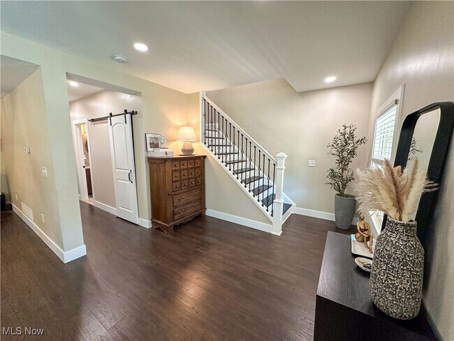 Foto del edificio - 3942 W 160th St