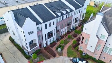 Building Photo - 2029 Fannin Station N