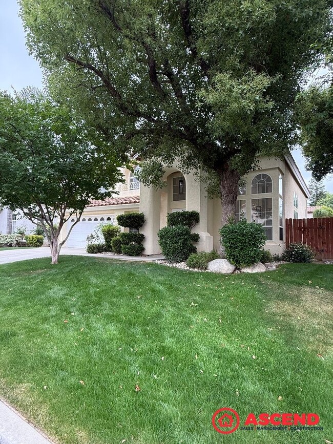 Building Photo - 8715 Beau Maison Way