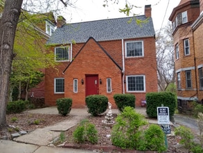 Building Photo - 187 Morewood Ave