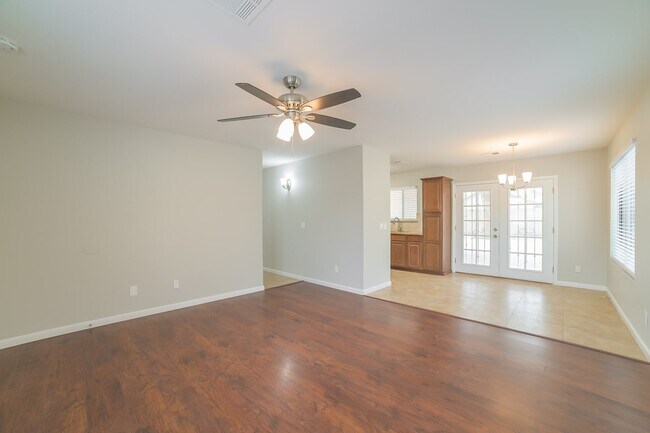 Foto del edificio - 8514 W Highland Ave