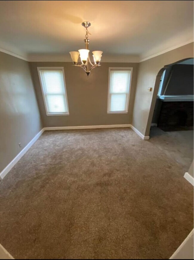 Foto del edificio - 9209 Pinehurst St