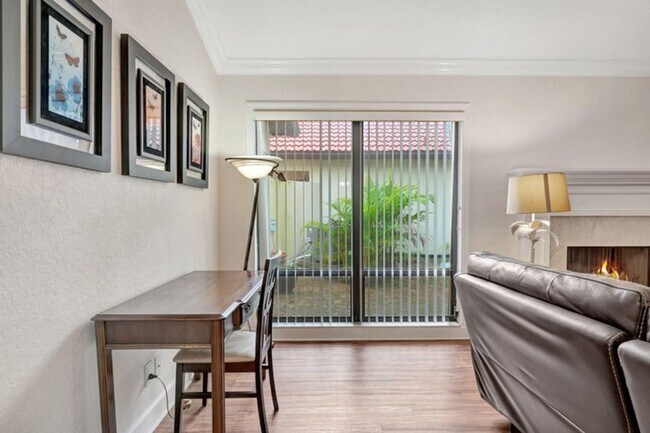 Foto del edificio - 12 Ironwood Way N