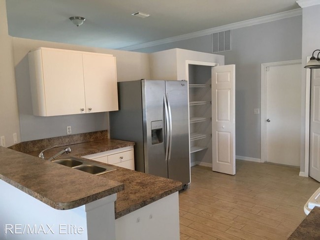 Foto del edificio - 3 br, 2 bath House - 4084 Grand Meadows Blvd.
