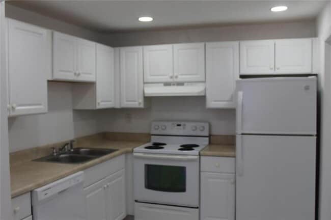 Building Photo - 1720 Funston St