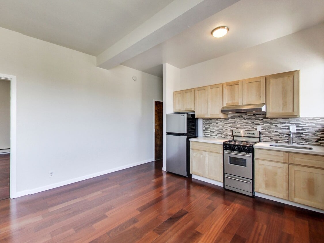 Foto principal - 2228 Union St