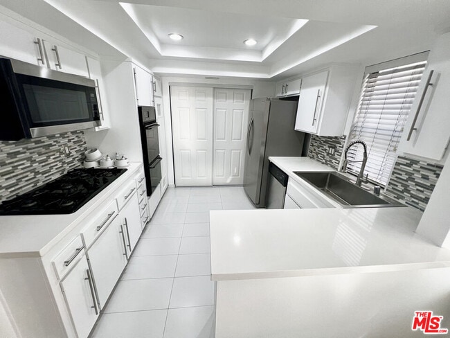 Building Photo - 1610 Camden Ave