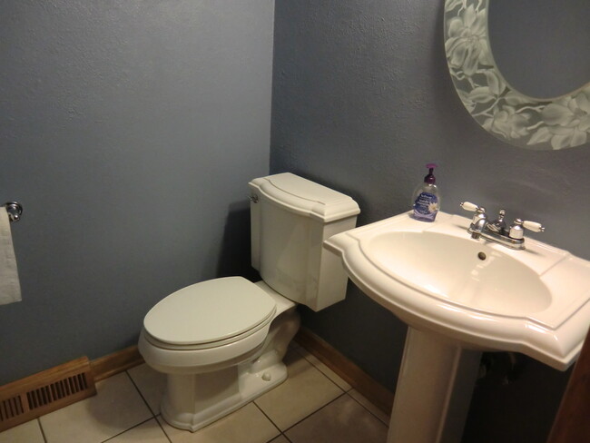 Half bath main level - 2863 S Xanadu Way