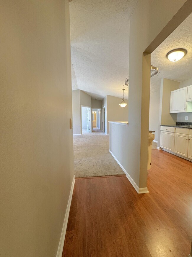 Foto del edificio - 6829 Meadow Creek Dr