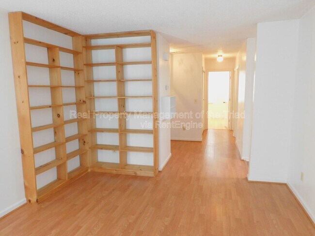 Foto del edificio - 4324 Edith Ln